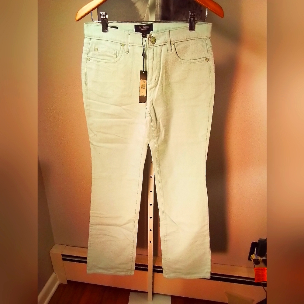 Talɓots spring green pedal pusher pants (NWT)